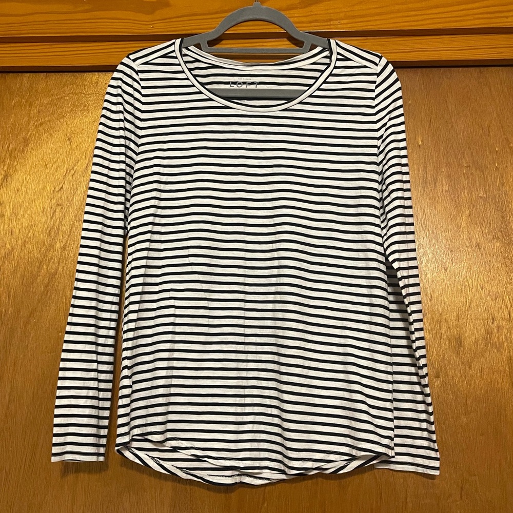 5/$25 Loft Casual Top